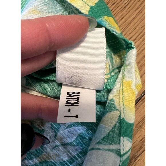 St. Johns Bay Women Green Floral Long Sleeve Blouse Size Large Hawaiian Colorful - Picture 14 of 14